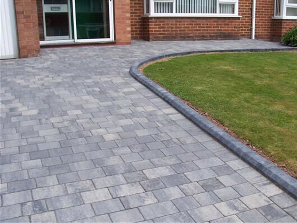 Our Block Paving Gallery Examples Of Different Styles Of Block Paving our-block-paving-gallery-examples-of-different-styles-of-block-paving